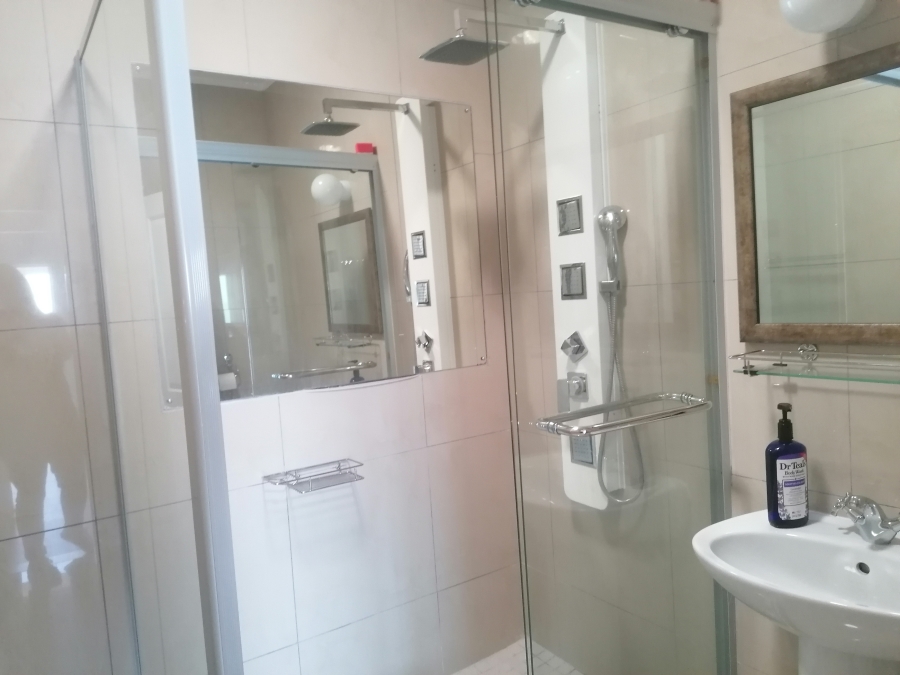 To Let 3 Bedroom Property for Rent in Fish Hoek Western Cape